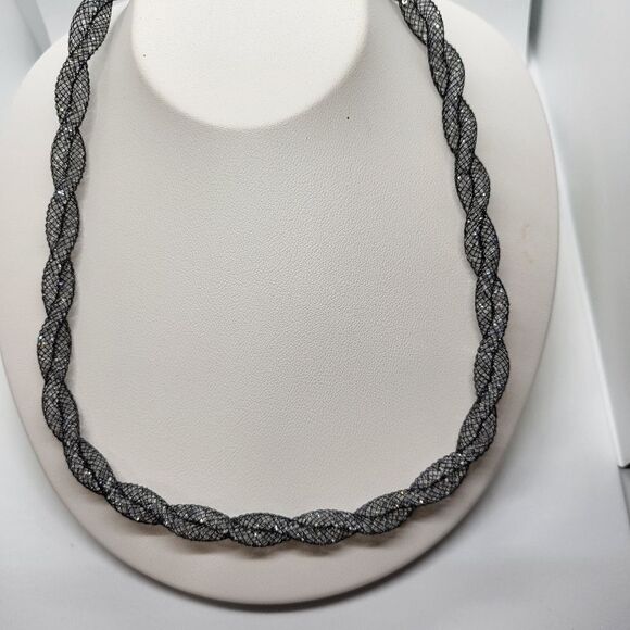 NEW, BLACK, ITALIAN MESH NECKLACE WITH CUBIC ZICONIA, 18" - Picture 3 of 5